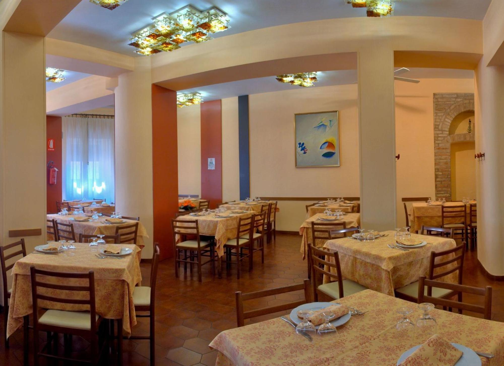 Hotel Giardinetto Loreto Exterior photo
