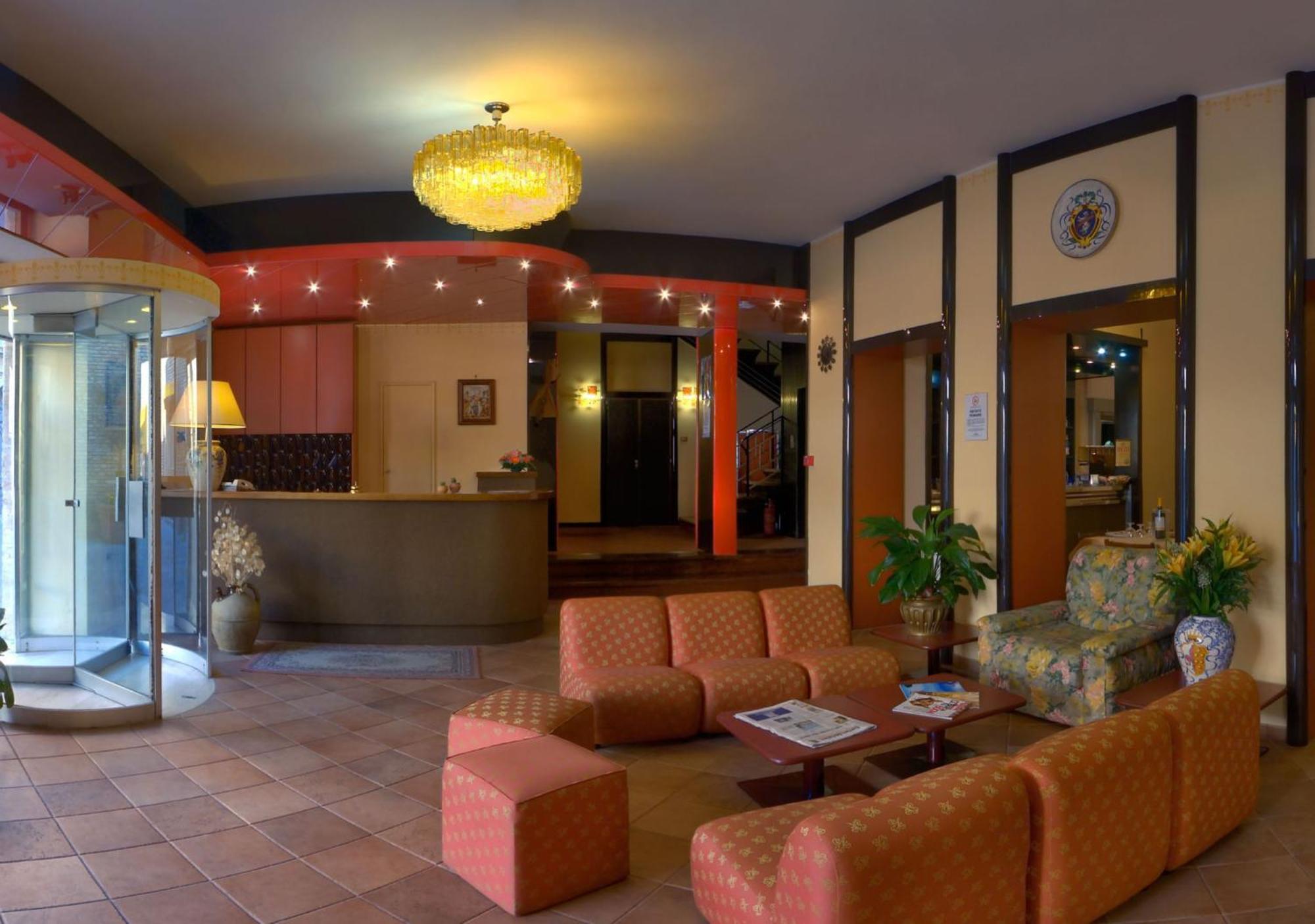 Hotel Giardinetto Loreto Exterior photo